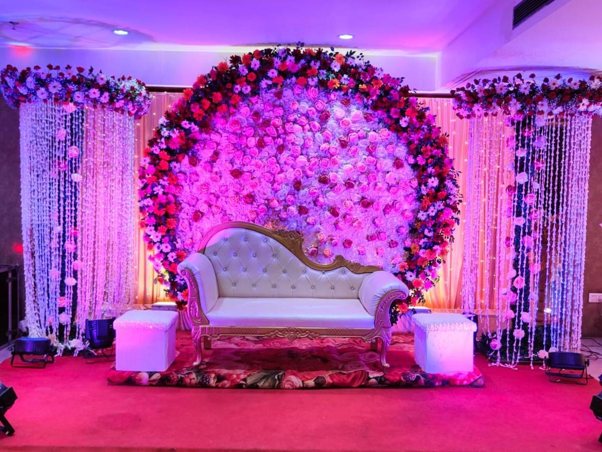 Hotel Pradeep Palace Gorakhpur Exterior photo